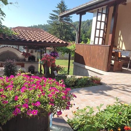 Къща Поколения Tryavna Esterno foto