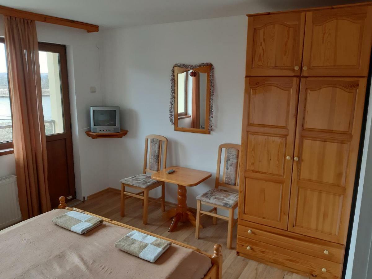 Къща Поколения Tryavna Esterno foto