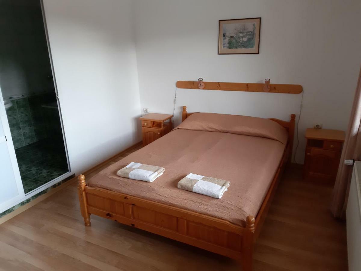 Къща Поколения Tryavna Esterno foto